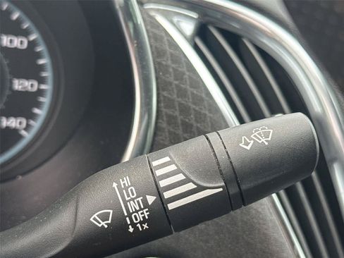 Used 2020 Chevrolet Malibu LT FWD image 21