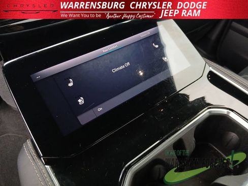 Used 2024 Jeep Grand Wagoneer L Series II w/ Quick Order Packagew 28T AWD/4WD image 16