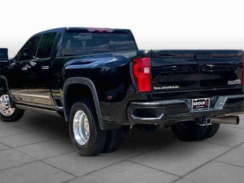 Used 2025 Chevrolet Silverado 3500 High Country w/ High Country Premium Package AWD/4WD image 12