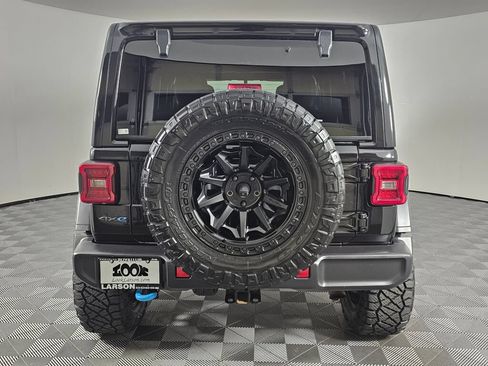 Used 2022 Jeep Wrangler Unlimited Rubicon 4xe w/ Cold Weather Group AWD/4WD image 4