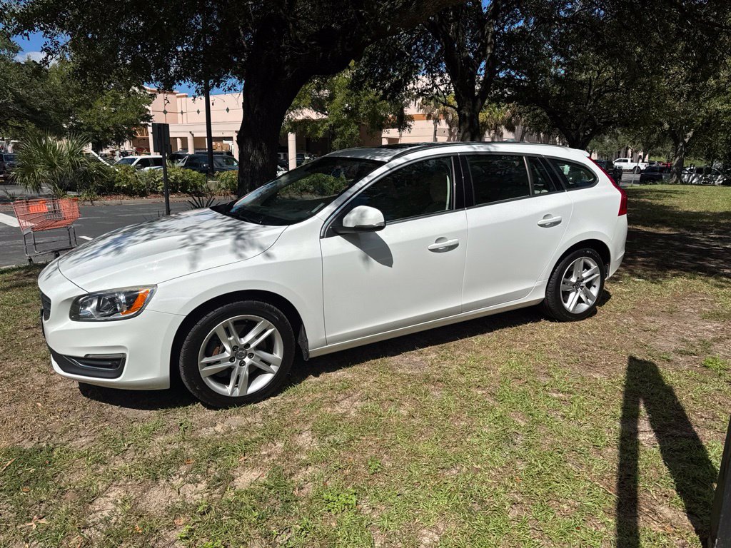 Used 2015 Volvo V60 T5 Premier w/ Convenience Package AWD/4WD image 4