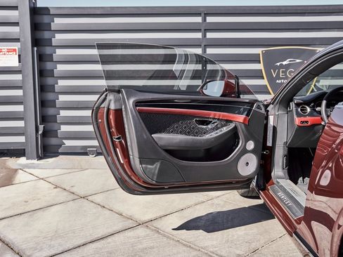 Used 2020 Bentley Continental GT First Edition image 27