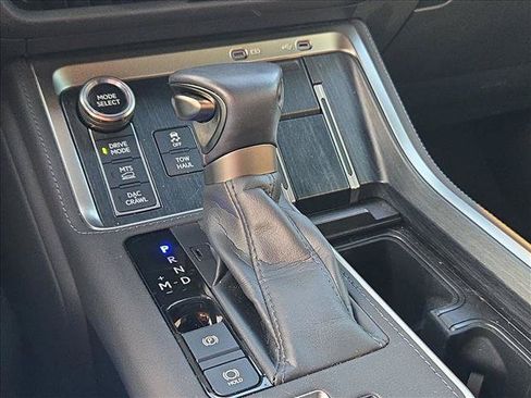 Used 2024 Lexus GX 550 AWD/4WD image 11