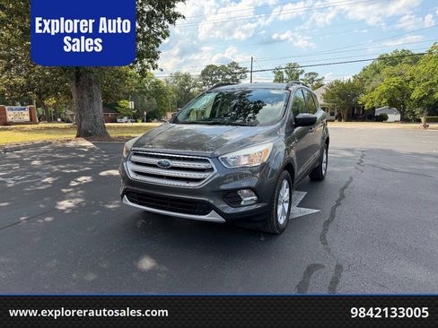 Used 2018 Ford Escape SE AWD/4WD image 1