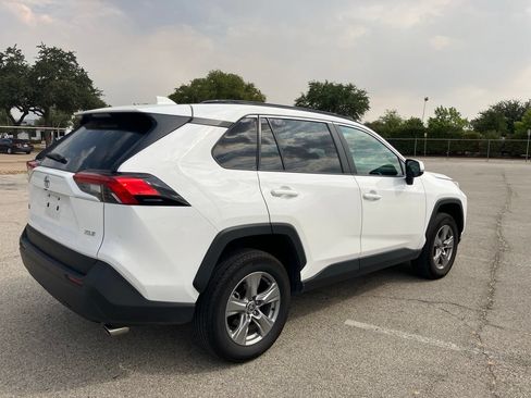 Used 2025 Toyota RAV4 XLE FWD image 4