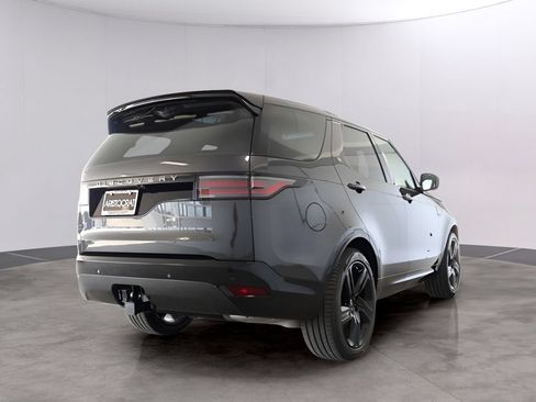 Used 2025 Land Rover Discovery Dynamic SE AWD/4WD image 7