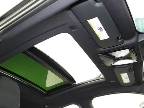 Certified 2023 BMW X4 xDrive30i w/ Convenience Package image 18