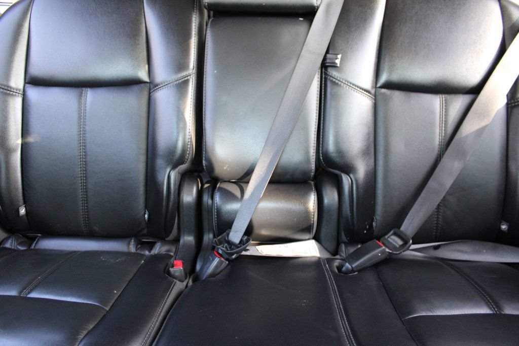 Used 2020 Nissan Pathfinder SL FWD image 16