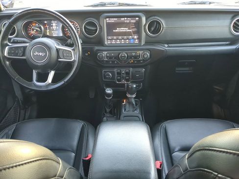 Used 2020 Jeep Wrangler Unlimited Sahara w/ Uconnect 4C Nav & Sound Group image 14