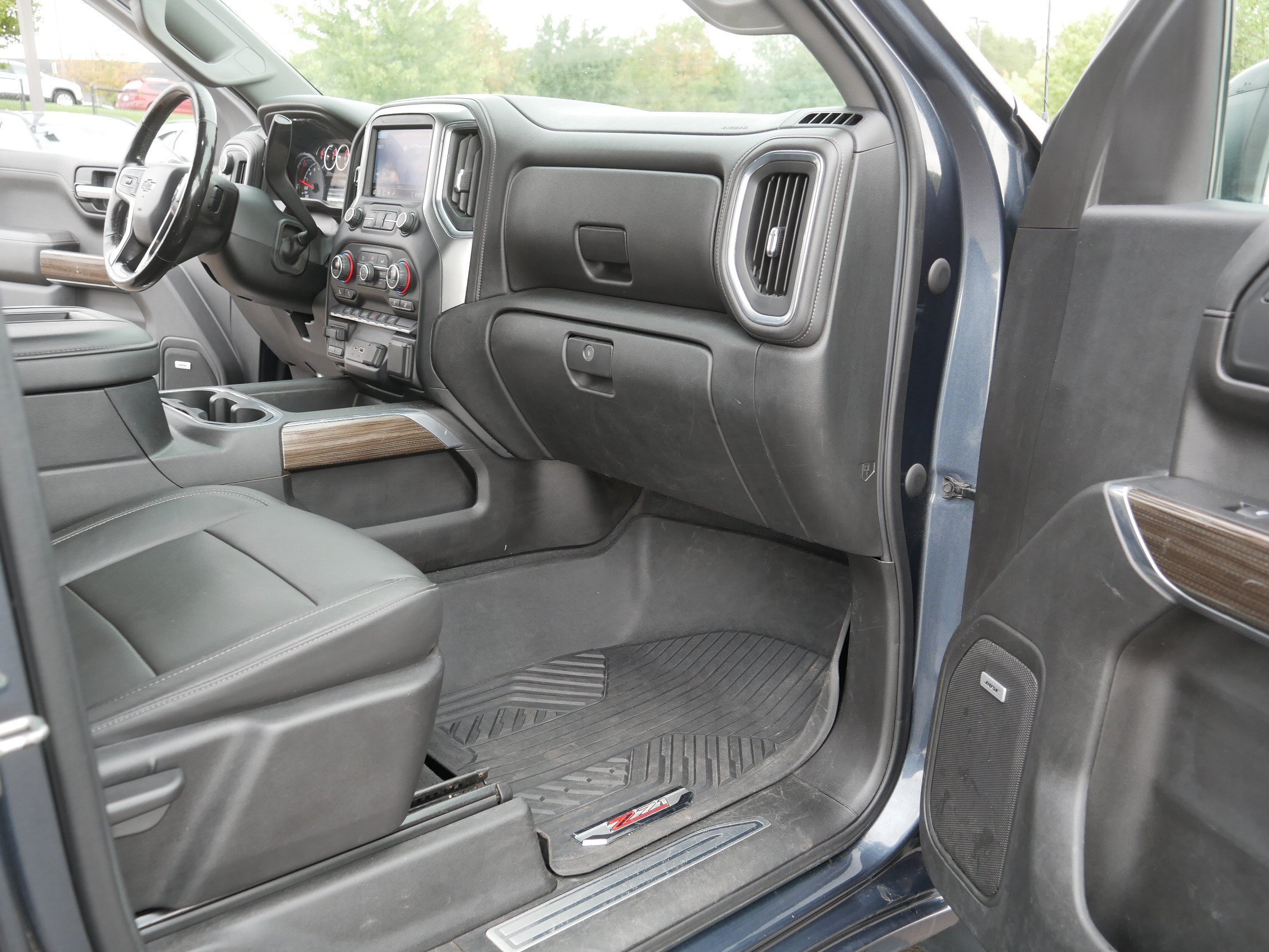 Used 2020 Chevrolet Silverado 1500 LT Trail Boss AWD/4WD image 20