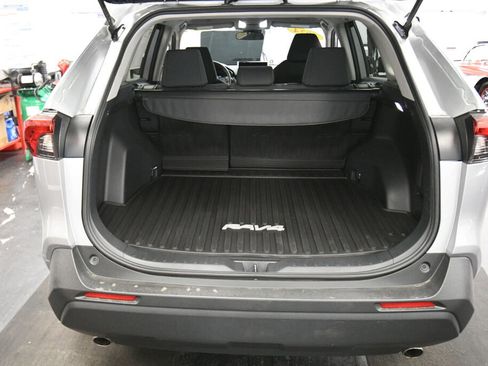 Used 2024 Toyota RAV4 LE AWD/4WD image 22