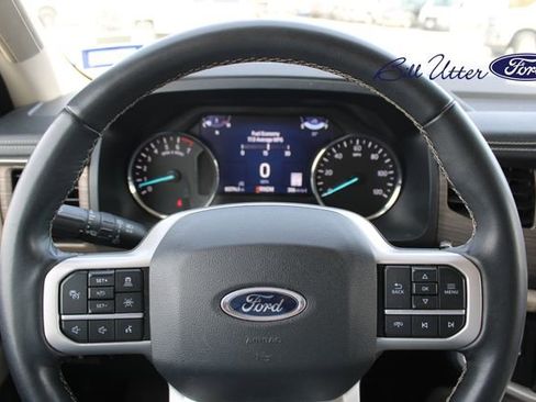 Used 2024 Ford Expedition Limited image 8