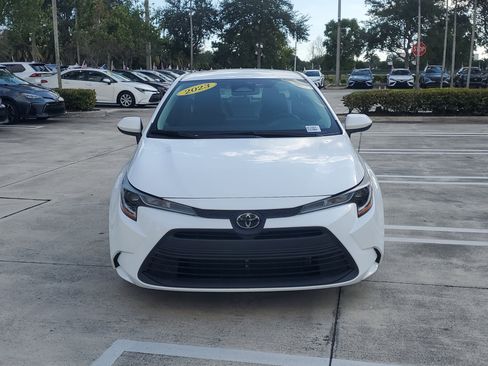 Certified 2023 Toyota Corolla LE image 9