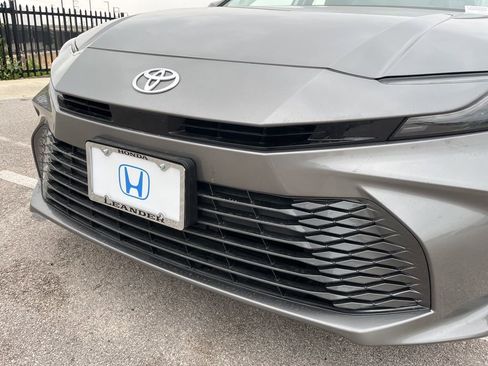 Used 2025 Toyota Camry XLE w/ Premium Package FWD image 15