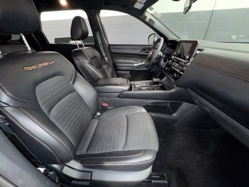 Used 2024 Nissan Pathfinder Rock Creek AWD/4WD image 9