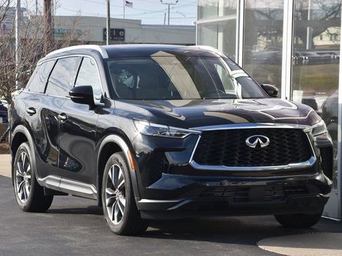 Certified 2025 INFINITI QX60 Luxe image 2
