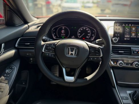 Used 2019 Honda Accord Sport image 9