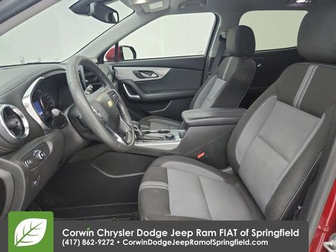 Used 2025 Chevrolet Blazer LT w/ Convenience Package AWD/4WD image 18
