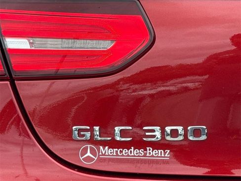 Used 2017 Mercedes-Benz GLC 300 4MATIC Coupe image 26