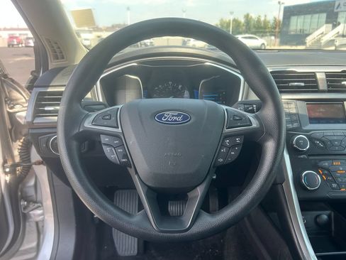 Used 2018 Ford Fusion S FWD image 21