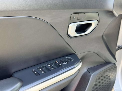 Used 2025 Kia K4 GT-Line w/ GT-Line Sunroof Package FWD image 13