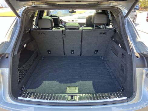 Used 2021 Porsche Cayenne GTS image 36