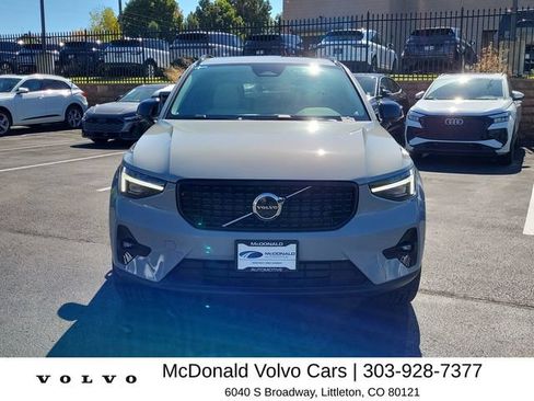 Used 2026 Volvo XC40 B5 Plus w/ Protection Package Premier AWD/4WD image 8