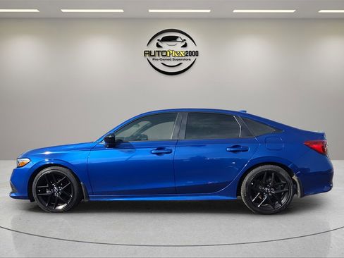 Used 2023 Honda Civic Sport image 4