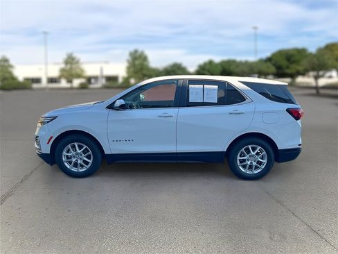 Used 2024 Chevrolet Equinox LT image 4