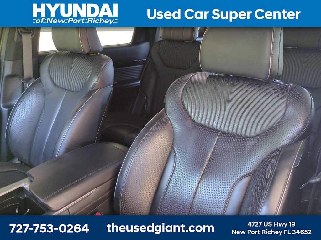Used 2024 Hyundai Palisade Calligraphy FWD image 7