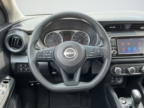 Used 2024 Nissan Kicks S FWD image 9