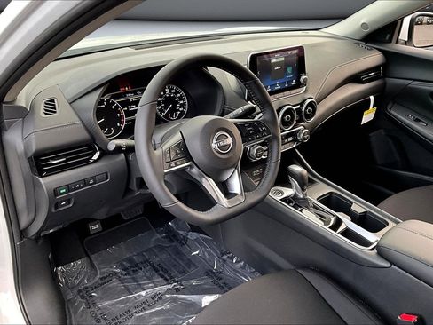 New 2025 Nissan Sentra SV w/ All-Weather Package image 7