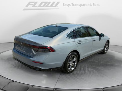 Used 2023 Honda Accord EX-L image 9