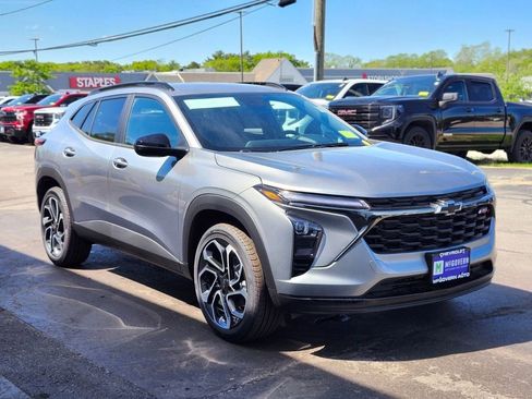 New 2026 Chevrolet Trax RS w/ Driver Confidence Package FWD image 7