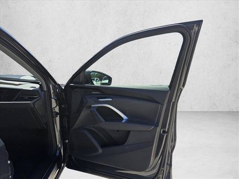 Used 2025 Audi Q5 Prestige AWD/4WD image 9