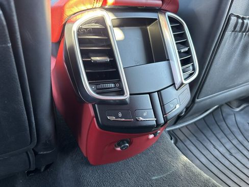 Used 2016 Porsche Cayenne GTS AWD/4WD image 29