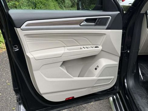 Used 2023 Volkswagen Atlas SEL AWD/4WD image 8