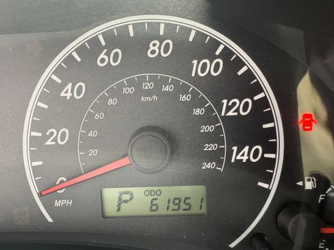 Used 2010 Toyota Corolla LE FWD image 26