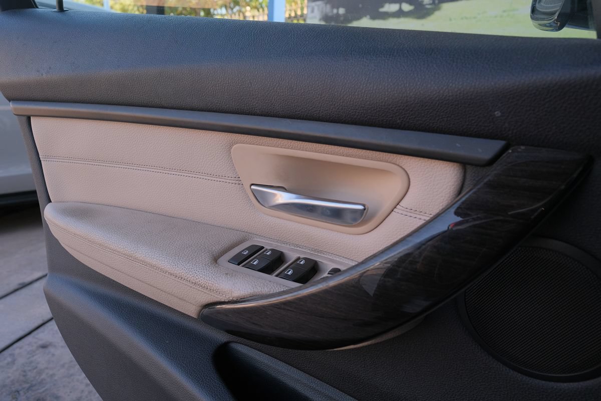 Used 2015 BMW 335i Sedan RWD image 10