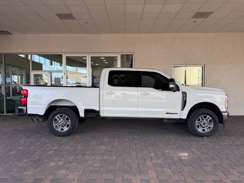 Used 2024 Ford F250 Lariat image 5