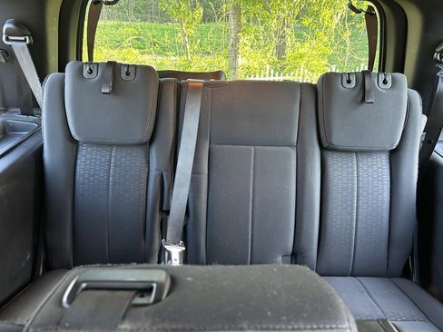 Used 2017 Ford Expedition XLT AWD/4WD image 17