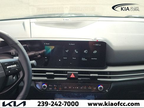 New 2026 Kia Sportage LX FWD image 18