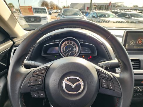 Used 2016 MAZDA MAZDA3 s Grand Touring image 23