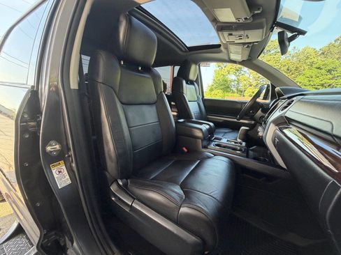 Used 2016 Toyota Tundra Limited AWD/4WD image 8