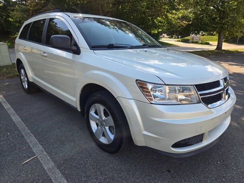 Used 2014 Dodge Journey SE w/ Flexible Seating Group FWD image 13
