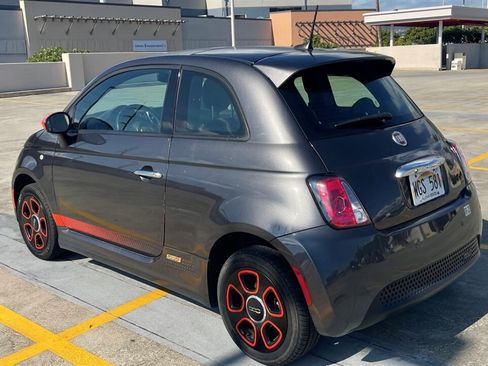 Used 2018 FIAT 500 e w/ Esport Package FWD image 3