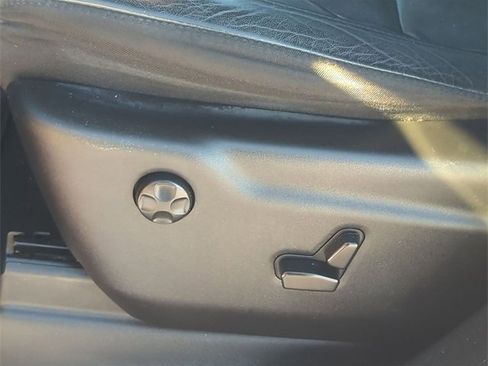 Used 2021 Jeep Grand Cherokee Limited image 20