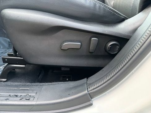 Used 2020 Subaru Forester Limited image 15