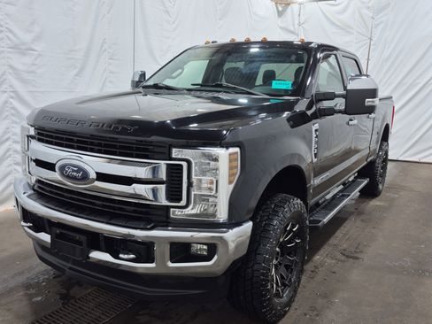 Used 2019 Ford F250 XLT w/ XLT Premium Package image 1