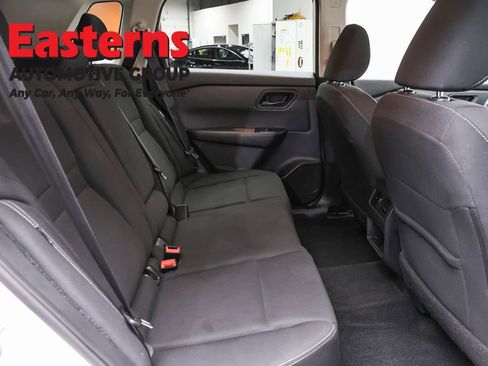 Used 2024 Nissan Rogue S AWD/4WD image 24